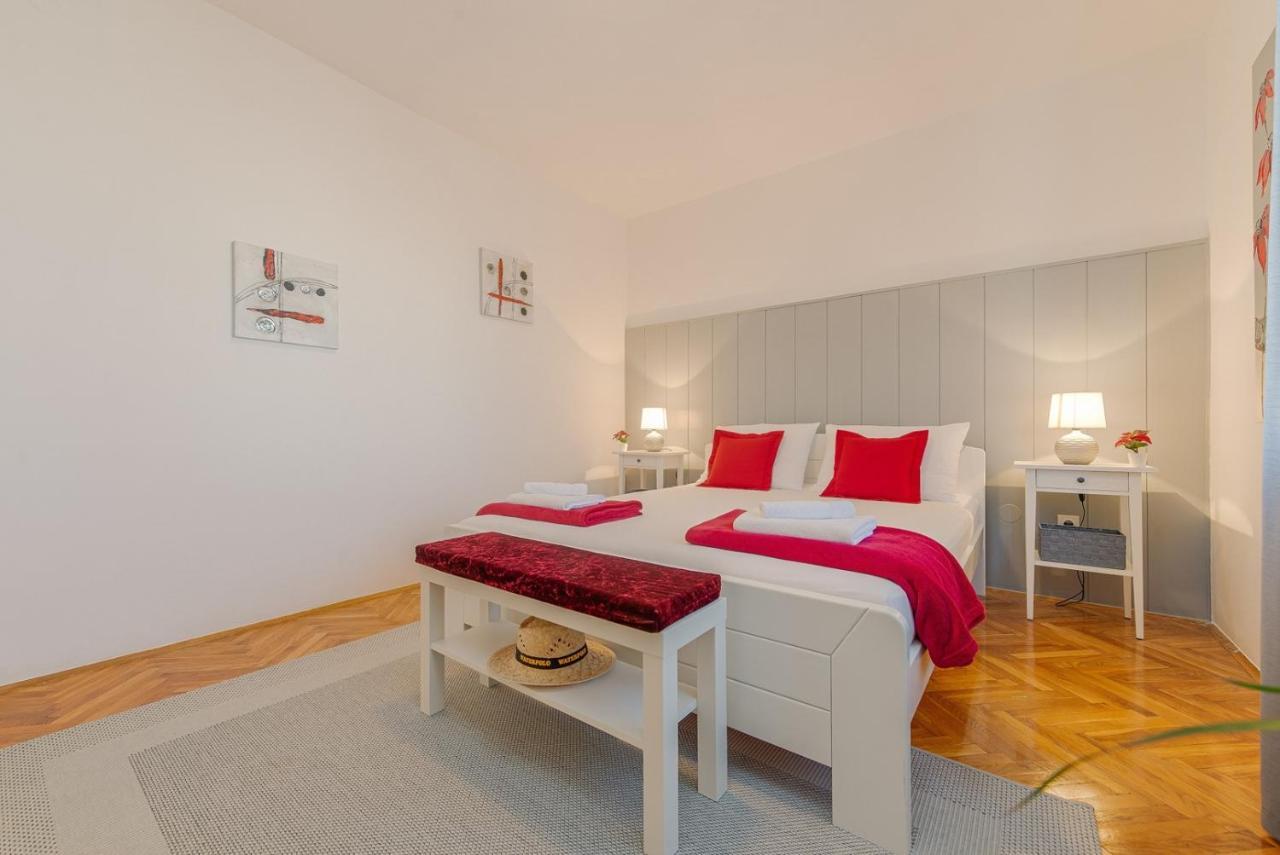 Apartment Bo&Dy With Private Pool Rogoznica  Luaran gambar