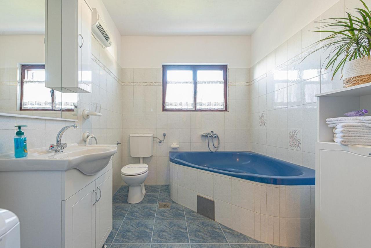 Apartment Bo&Dy With Private Pool Rogoznica  Luaran gambar